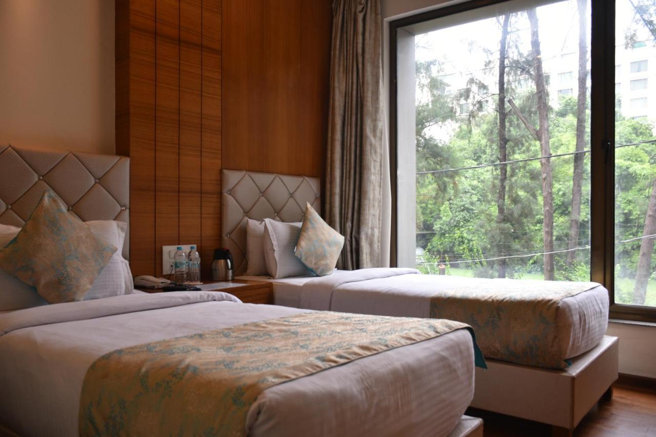 Hotel Meadows Varanasi Eksteriør billede