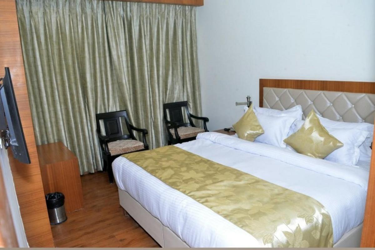 Hotel Meadows Varanasi Eksteriør billede
