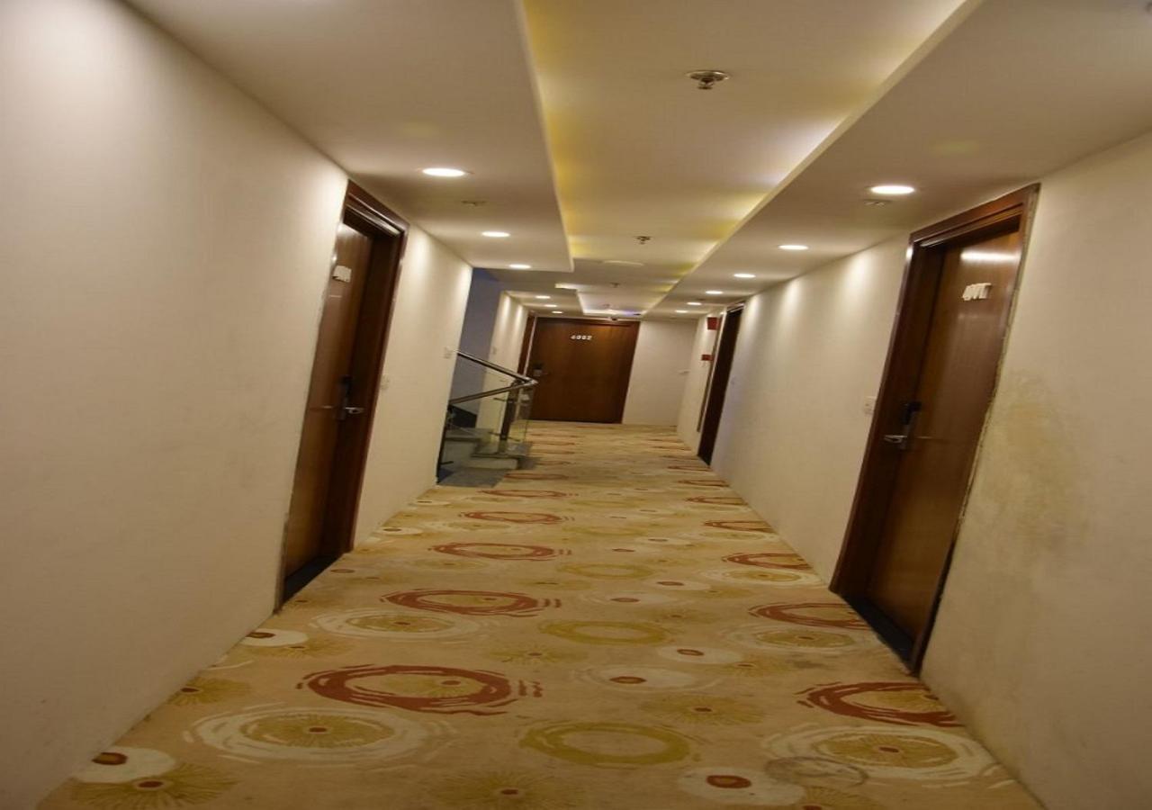 Hotel Meadows Varanasi Eksteriør billede
